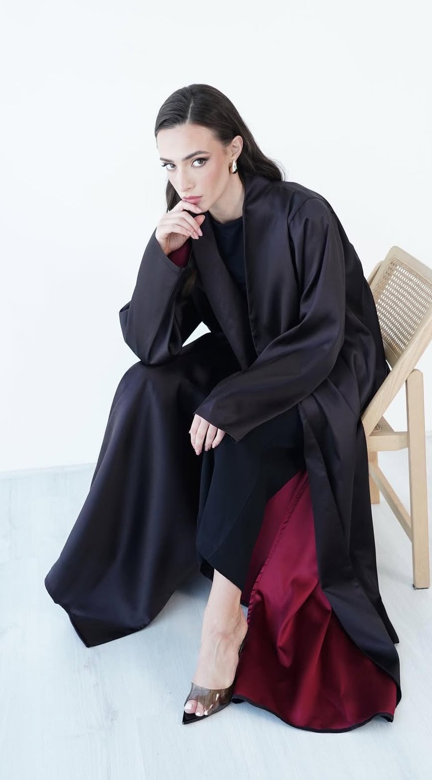 Black and red abaya - | حصه لاين