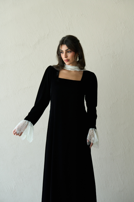 Midnight Laceveil R27