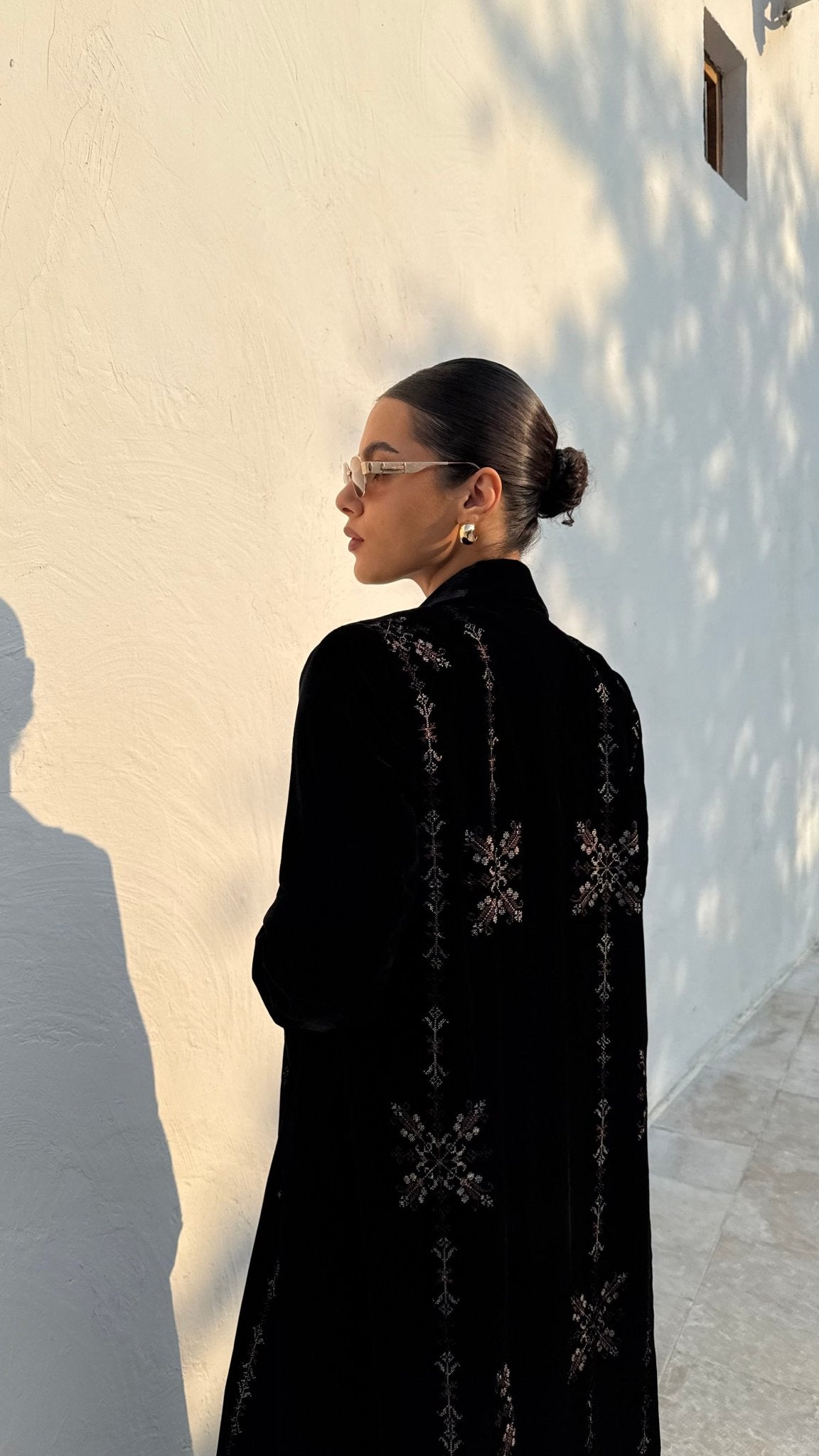 Brown prints abaya - | حصه لاين