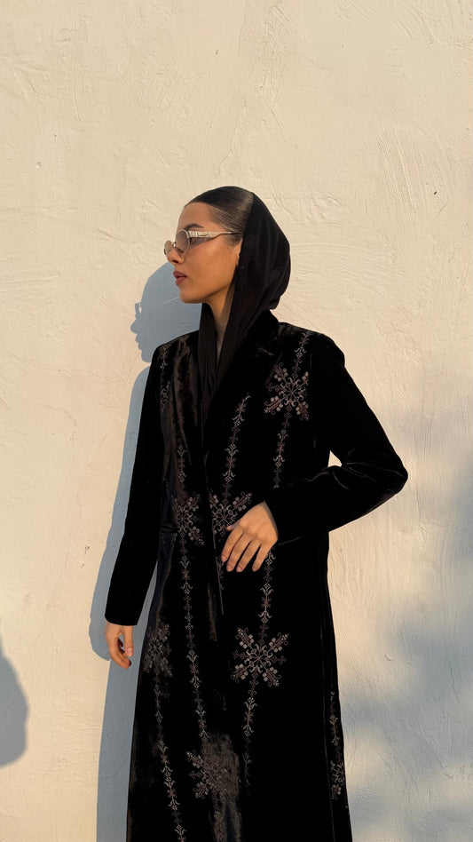 Brown prints abaya - | حصه لاين