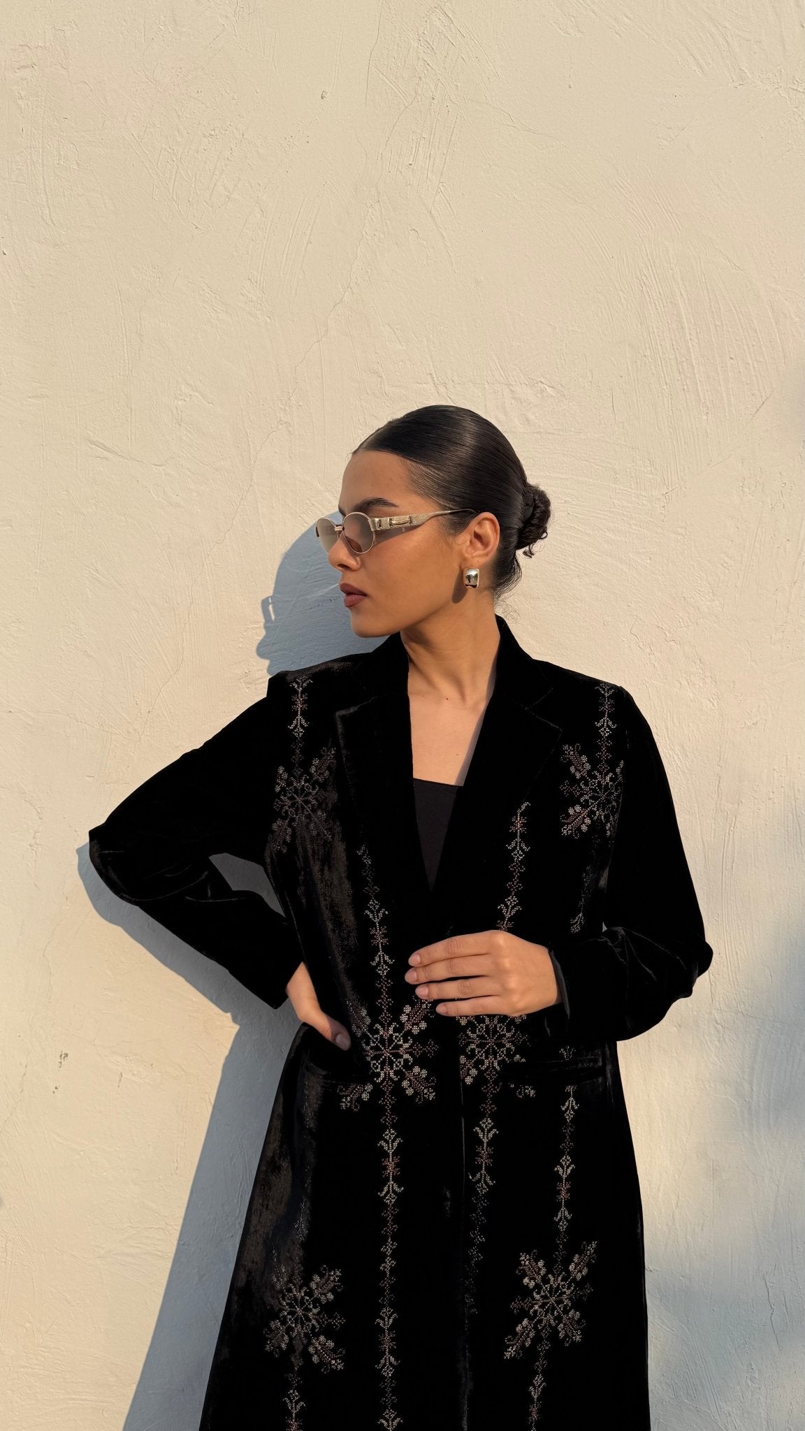 Brown prints abaya - | حصه لاين