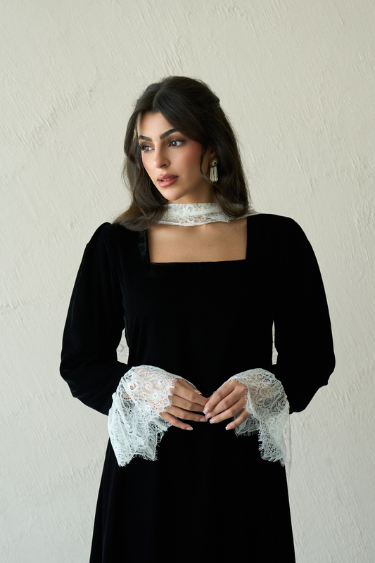 Midnight Laceveil R27