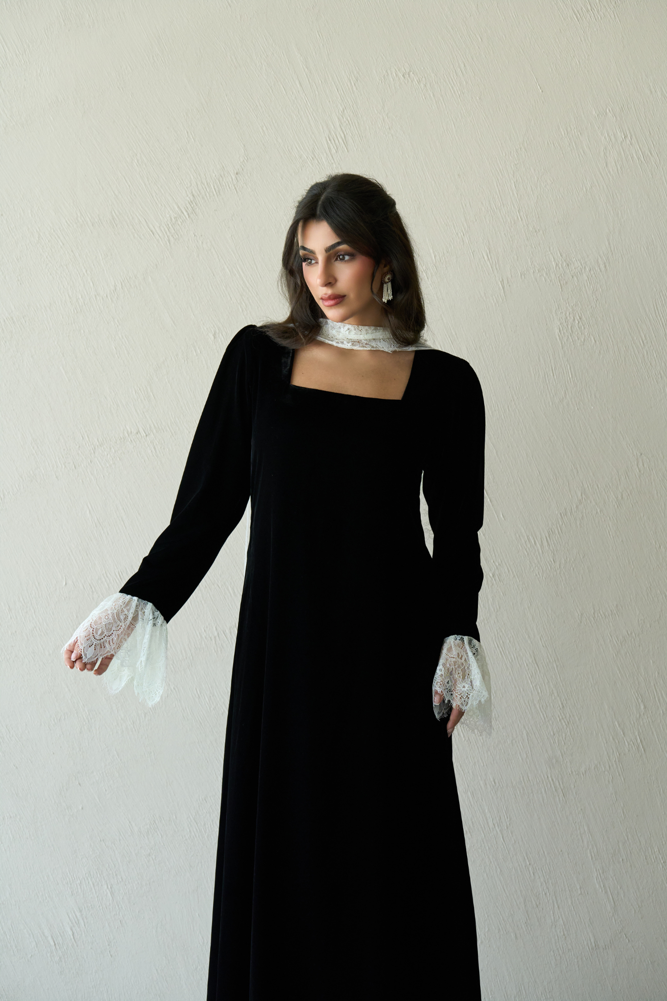 Midnight Laceveil R27