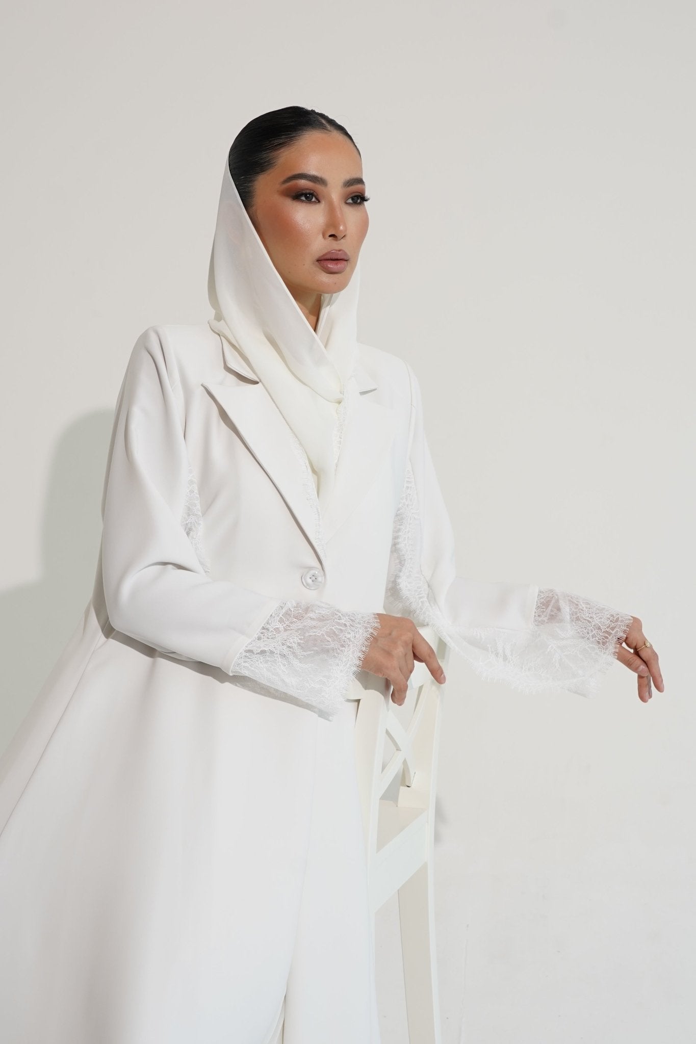 White lace abaya - | حصه لاين